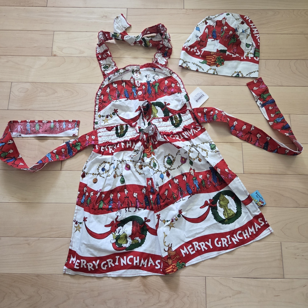 Dr. Seuss Merry Grinchmas Kid's Apron and Chef Hat Set